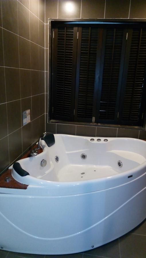 Zamlan Gold Coast Morib Intl Resort - Studio Екстер'єр фото