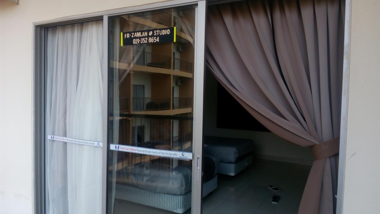 Zamlan Gold Coast Morib Intl Resort - Studio Екстер'єр фото
